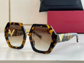 Picture of Valentino Sunglasses _SKUfw52367631fw